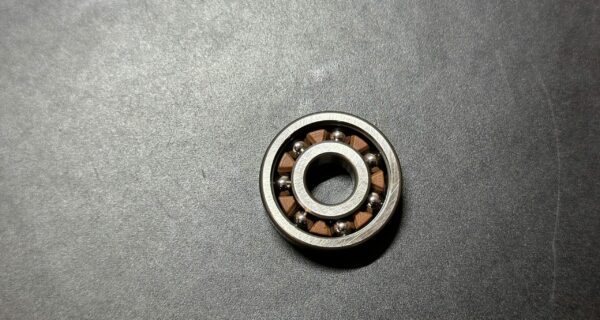 RS-4304 – Bal bearing