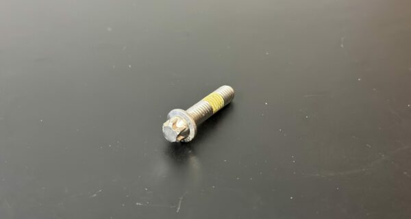 RS-3366 – Screw set compressor housing 6×25