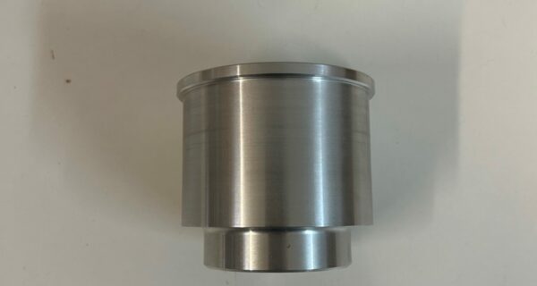 RS-4966 ALUMINIUM HOUSING FOR NEW SEAL OF PUMP 16V/18V