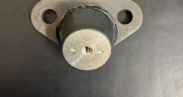 RS-4270-REAR ENGINE MOUNT STOCK